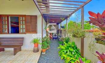 Imagem 7: Casa térrea mobiliada com piscina a 600m do mar em Coroados, Guaratuba