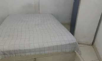 Imagem 4: Alugo kitinete mobiliado(quarto, coz.banh,area)850 reais. inclusoA gua, luz, wifi e IPTU