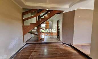 Imagem 6: Página 1 Imóveis anuncia excelente casa sobrado com 04 dormitórios, sendo 01 suíte, no bai