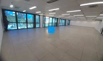 Imagem: Sala Comercial de 500m² com 2 Vagas no