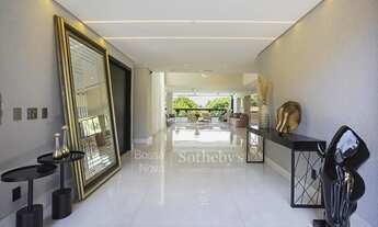 Imagem 3: Residência com ampla área de lazer e elevado nível de privacidade