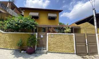 Imagem 2: Casa com 3 quartos à venda, 250 m por 430.000 - Tenente Jardim - São Gonçalo-RJ