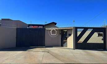 Imagem: CASA COM 04 DORMITÓRIOS - SANTO ANTÔNIO