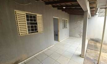 Imagem 2: Casa 2/4 Costa Verde na Rua Benedito Curvo Oportunidade