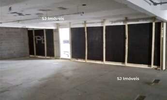 Imagem 4: Loja ampla com mezanino no centro comercial do Atacadão Lag na Barra