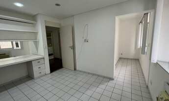 Imagem 7: Apartamento na Ponta Verde, 231m², 3/4 - 2 suítes