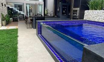 Imagem 2: Casa para venda possui 300 m2 com 5 /4 em Piatã - Salvador - Bahia