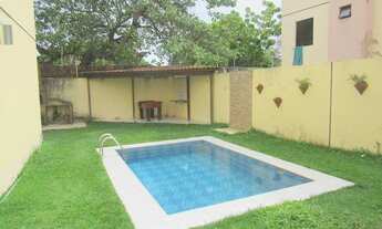 Imagem 2: Ed. Amadeu Bezerra! Excelente apartamento com 3 quartos sendo 1 suíte, wc social, varanda