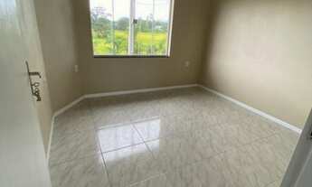 Imagem 2: Sobrado para venda possui 60 metros quadrados com 2 quartos em Centro - Ilhota - Santa Cat