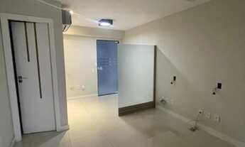 Imagem 2: Ponto comercial/Loja/Box para aluguel e venda possui 70 metros quadrados