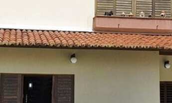 Imagem: Casa duplex em condomínio fechado para