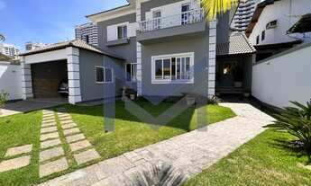 Imagem 2: Casa de condomínio para venda possui 530 metros quadrados com 5 quartos