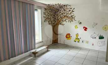 Imagem 3: Casa Comercial Casa com 4 dormitórios