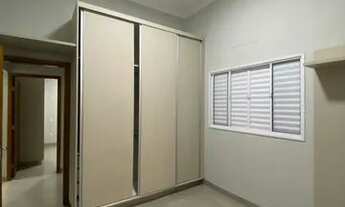 Imagem 2: Casa de condomínio para aluguel tem 180 metros quadrados com 3 quartos