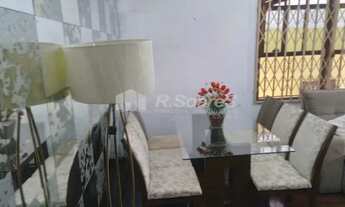 Imagem 2: CASA COM TRÊS QUARTOS SENDO UM SUÍTE, EM VILA VALQUEIRE, RUA QUIRIRIM