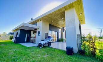 Imagem 2: Casa de condomínio térrea para venda com 220 metros quadrados com 4 quartos