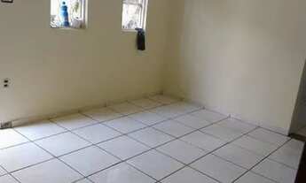 Imagem 1: Alugo casa de 2 quartos, sala, cozinha, lavanderia e banheiro