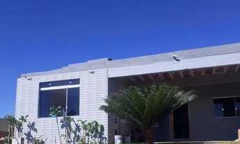 Imagem 2: Casa com piscina