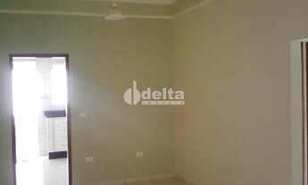 Imagem 2: Casa para aluguel, 3 quartos, 1 suíte, 4 vagas, Granada - Uberlândia/MG