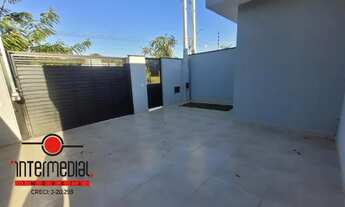 Imagem 2: Casa com 3 dormitórios sendo 1 suíte com closet à venda em boa localização próximo de comé