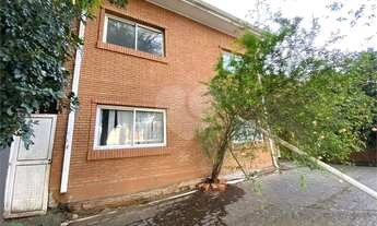 Imagem 3: BELÍSSIMA CASA COMERCIAL PARA LOCAÇÃO EM ÁREA NOBRE COM 480m2 COM ÓTIMA LOCALIZAÇÃO!