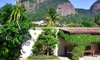 Imagem 2: CASA MARAVILHOSA COM PISCINA E VISTAO EM ITANHANGÁ!!!