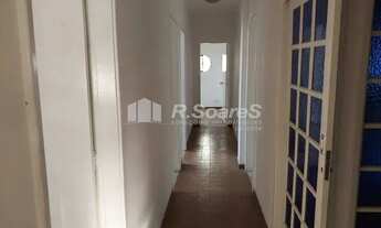 Imagem 2: CASA COM TRÊS QUARTOS, SENDO UM SUÍTE, EM VILA VALQUEIRE, RUA ALVES DO VALE