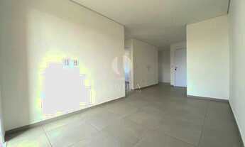 Imagem 7: Apartamento 02 dormitórios (01 sendo suíte), sacada com churrasqueira próximo a UFSM