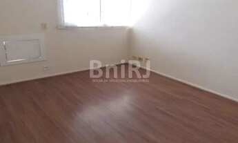 Imagem 4: 3 quartos com 2 vagas, no miolo do bairro! Raridade!!