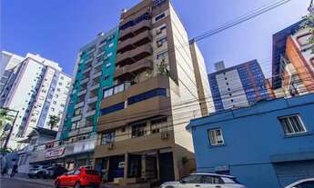 Imagem: UM APARTAMENTO, TRÊS DORMITÓRIOS E INFINITAS