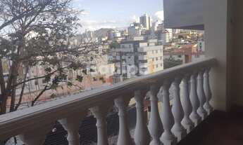 Imagem: Casa com 8 Quartos para alugar, 350m²