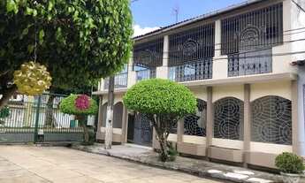 Imagem 3: Alugo Casa Confortável com 4 Suítes em Ótima Localização na Pedreira