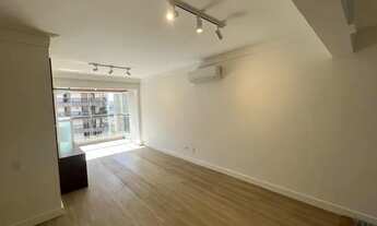 Imagem 2: Apartamento reformado na vila nova conceição 70 m² dois dormitórios duas vagas