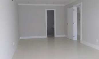 Imagem 6: Casa de condomínio para venda com 380 metros quadrados com 5 quartos