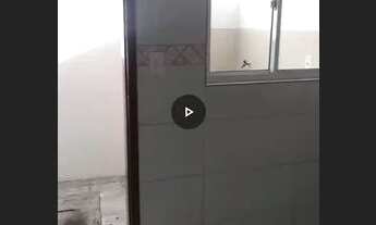 Imagem 4: Alugo casa dois andares dois quartos sendo uma suíte 1.200 entre o Geisel e cuiá