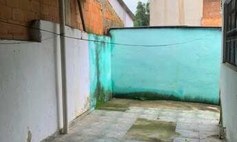 Imagem 2: VENDO CASA Casa com 2 dormitórios