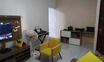 Imagem 4: Casa em via pública