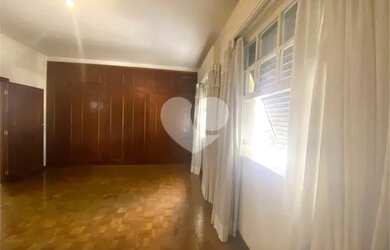 Imagem 7: Casa em rua tranquila na Vila Mariana