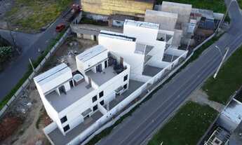 Imagem 2: Casa triplex no Antares com cobertura gourmet 200m²