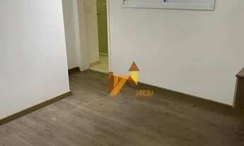 Imagem 7: Apartamento com 02 dormitórios e 01 vaga com armários no Centro