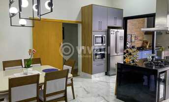 Imagem 4: Casa em Condomínio - / Residencial / Jardim América II