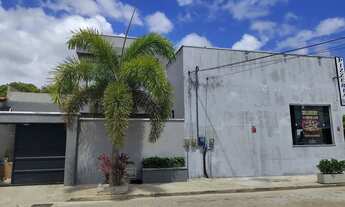 Imagem 4: Casa e três lojas