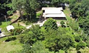 Imagem: Chácara à venda no Condomínio Country