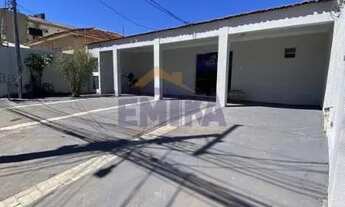 Imagem 2: Casa com 4 quarto(s) no bairro Jardim Cuiabá em Cuiabá - MT