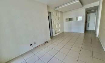 Imagem 2: IMPERDíVEL Icaraí! Sol da manhã, 3 quartos, 1suíte e varanda! planejado na Cozinha grande