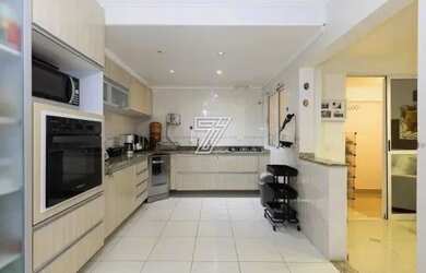 Imagem 14: Sobrado a venda tem 154m² com 3 quartos no Bacacheri - Curitiba - PR