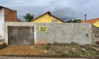 Imagem: Vendo Troco - Casa 2/4 lote 200 mt2