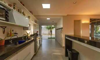 Imagem 7: Casa de 4 quartos com 2 suítes