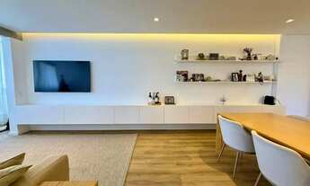 Imagem 3: Imóvel com 3 dormitórios sendo 1 suíte + 1 cômodo extra, totalmente planejado com 2 vagas