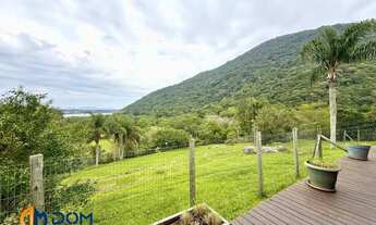 Imagem 5: Sítio com vista para lagoa na região do Rio Vermelho